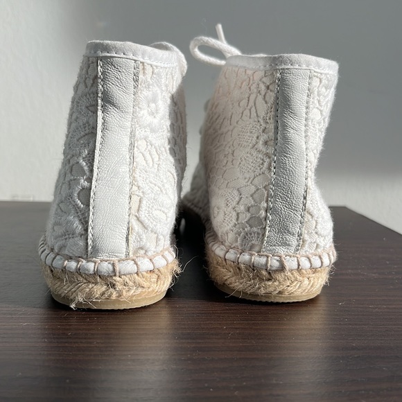 New Ladies lace up white lace Espadrilles Sneakers size 37 - Picture 4 of 6